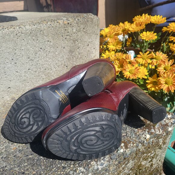 Leather Burgundy Red Ankle Boots Size 8 Zipper Booties Clarks - Picture 5 of 11